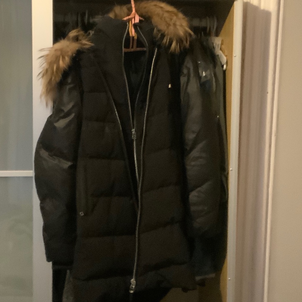 ATELIER NOIR - FUR COLLAR COAT